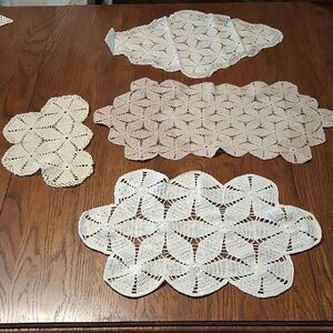 Set of 4 Elegant Crochet flower pattern Lace Doilies Set, cream. tan. & white.
